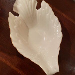 Lenox Dove Shaped Candy / Trinket Dish, 24Kt Gold Trim